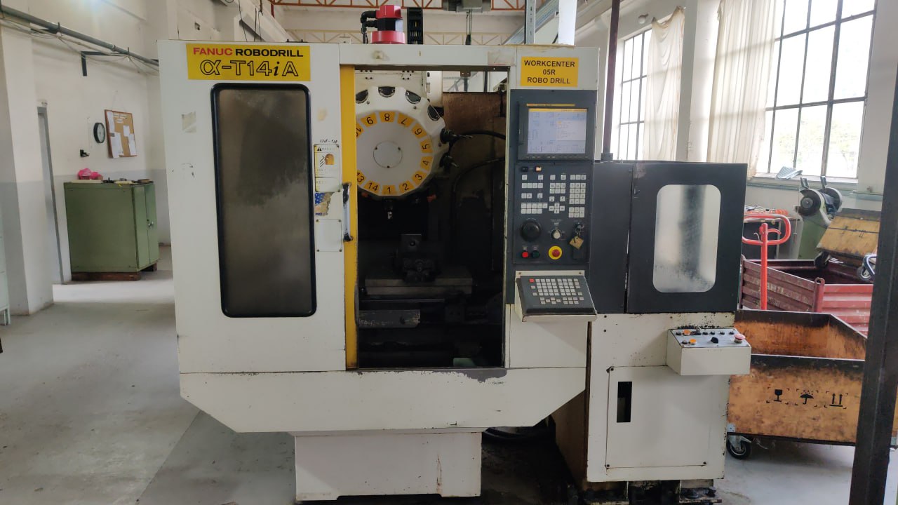 CNC Vertical Machining Center Robodrill T14iA